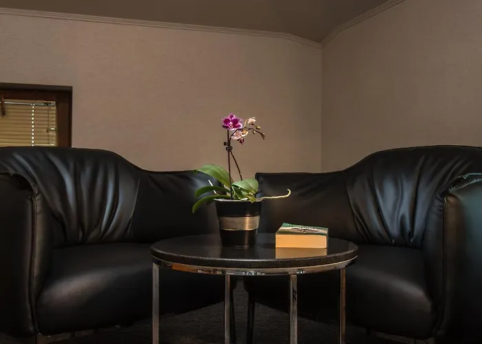 Uniqato Hotel